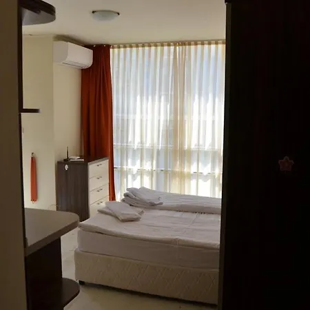 Апартамент Apart Hotel Aphrodite 2
